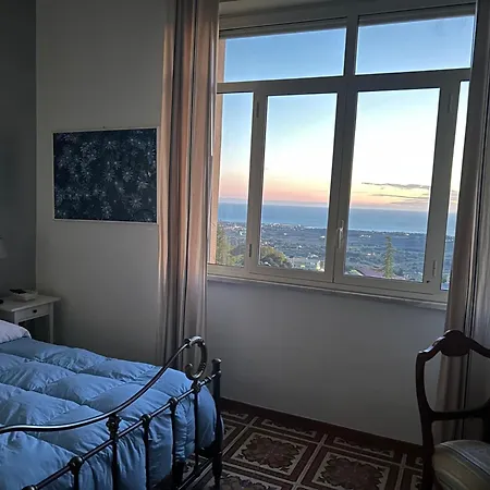 Oda ve Kahvaltı La Finestra Sulla Valle