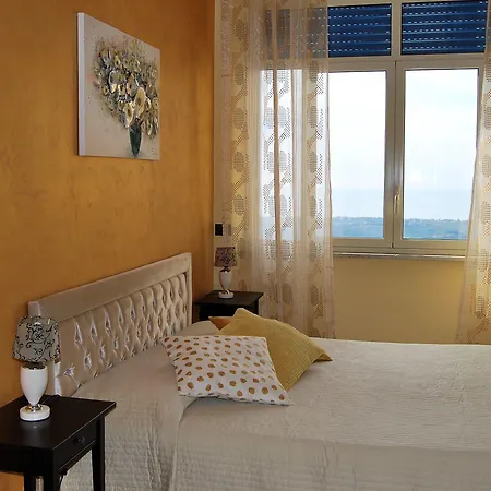 La Finestra Sulla Valle Bed & Breakfast