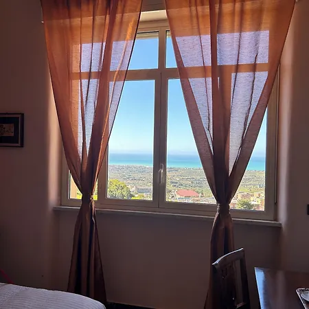 Bed & Breakfast La Finestra Sulla Valle