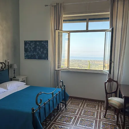 B&B La Finestra Sulla Valle 4*