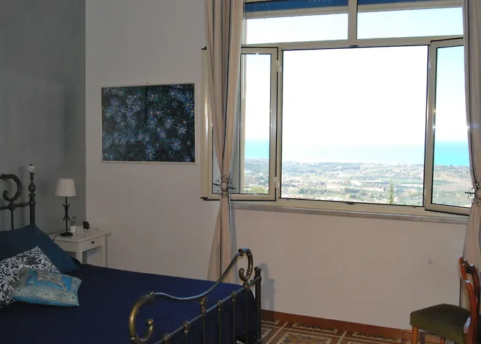 B&B La Finestra Sulla Valle 4*