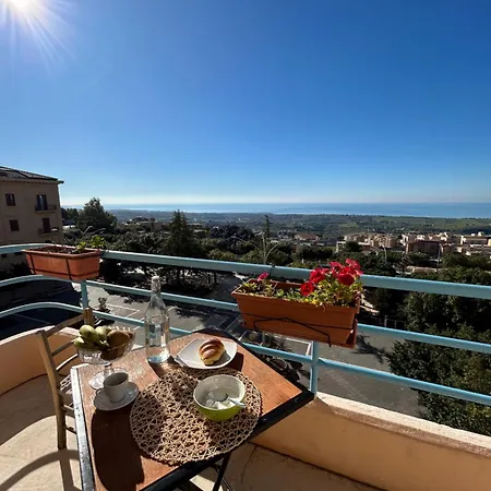 La Finestra Sulla Valle Bed & Breakfast